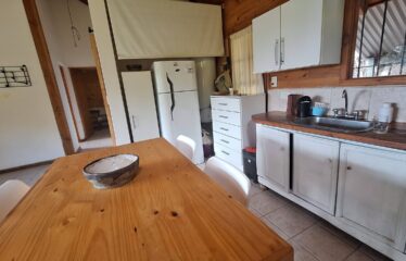Cabaña para 3/4 pax con vista al lago, km 7.5.