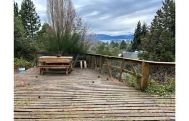 Cabaña para 3/4 pax con vista al lago, km 7.5.