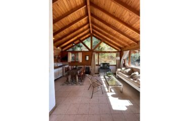 Cabaña para 3/4 pax con vista al lago, km 7.5.