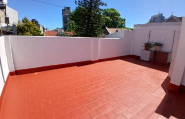 PH en venta de 3ambientes. Reciclado a nuevo. Flores.Caba