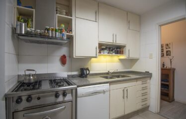 Departamento de 4 ambientes en Venta c/ Dep. Elegancia renovada en Belgrano.