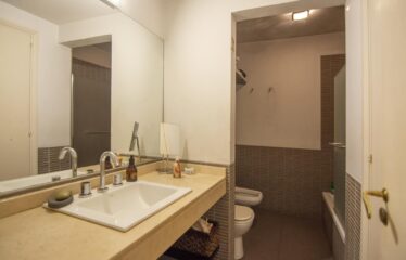 Departamento de 4 ambientes en Venta c/ Dep. Elegancia renovada en Belgrano.