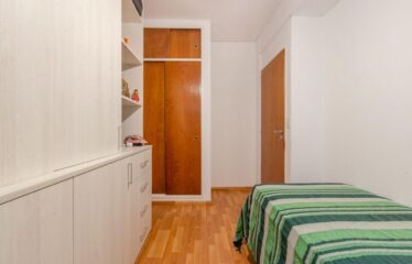 Departamento de 3 ambientes en Venta con cochera. Caballito