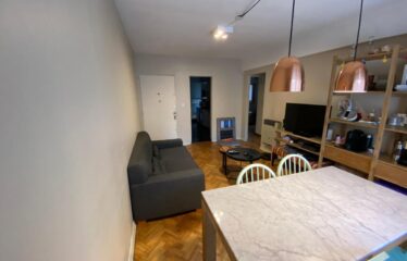 Departamento de 3 ambientes en Venta con patio en Casco Histórico.