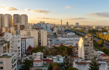 Excepcional Semipiso De 5 Ambientes Al Frente Con Vista Panorámica Piso 15. Barracas.