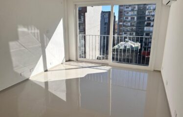 Departamento de 3 Ambientes Reciclado a Nuevo con Vista Abierta, Piso Alto y Terminaciones Premium c/ Baulera .Palermo